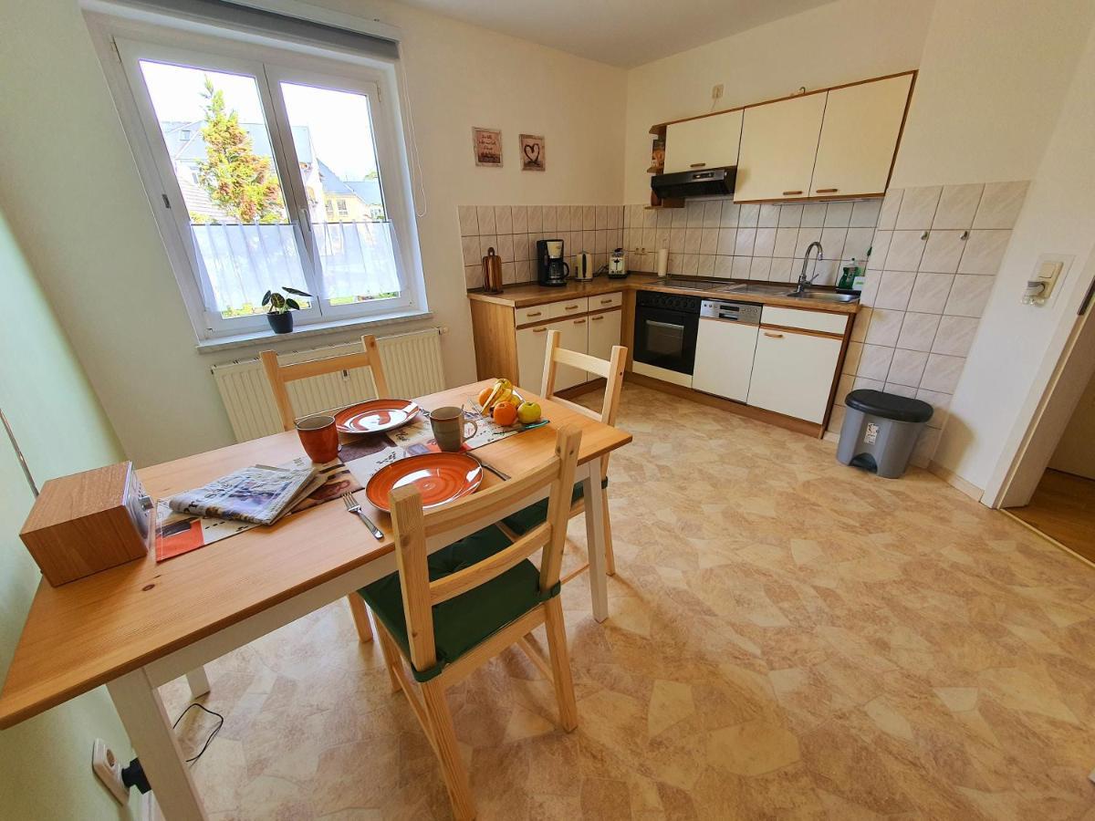 Ferienwohnung Reichenbrand Mit Stellplatz Chemnitz Exterior foto